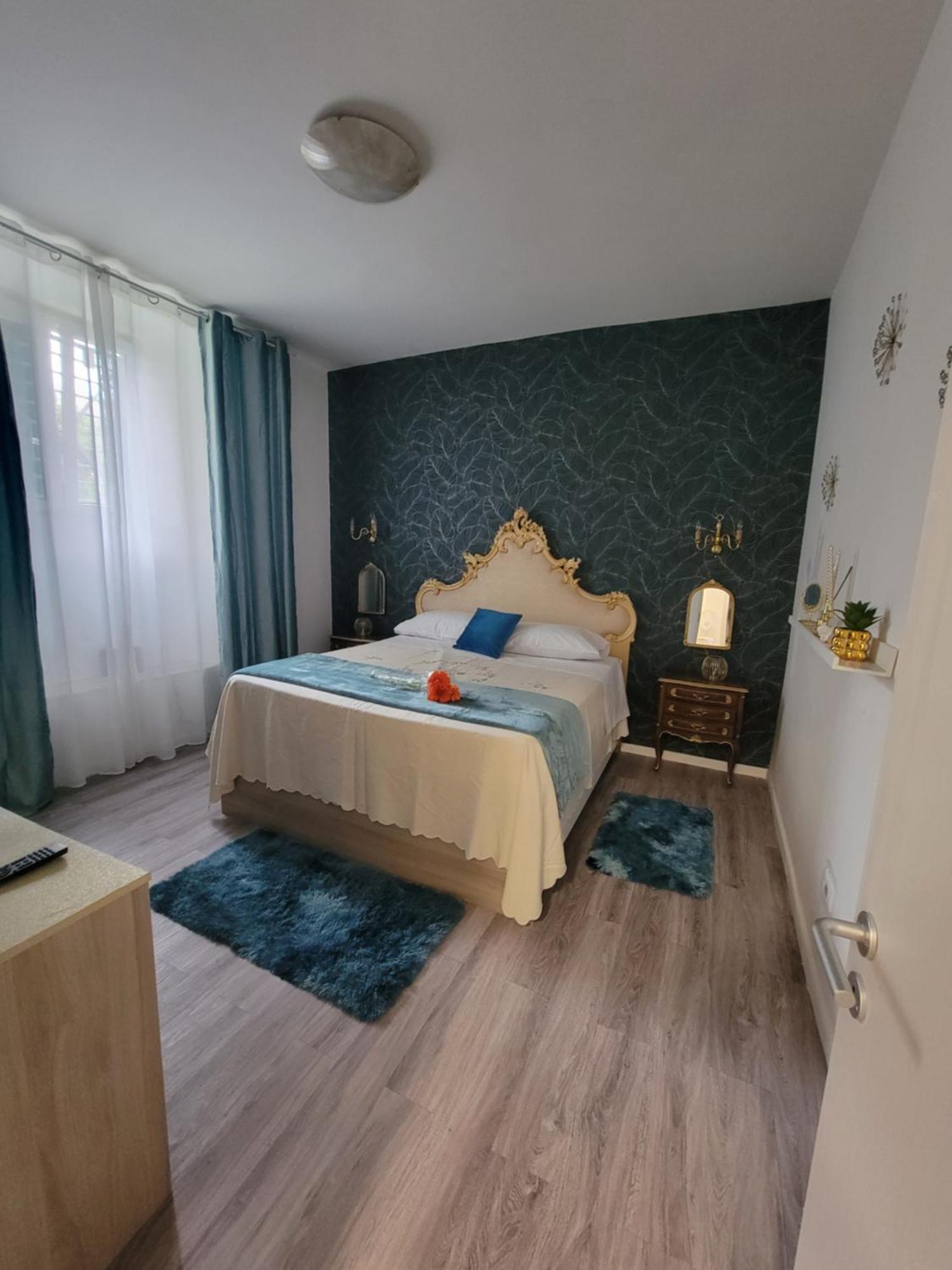 Apartmán Casa Mihaela Řím Exteriér fotografie